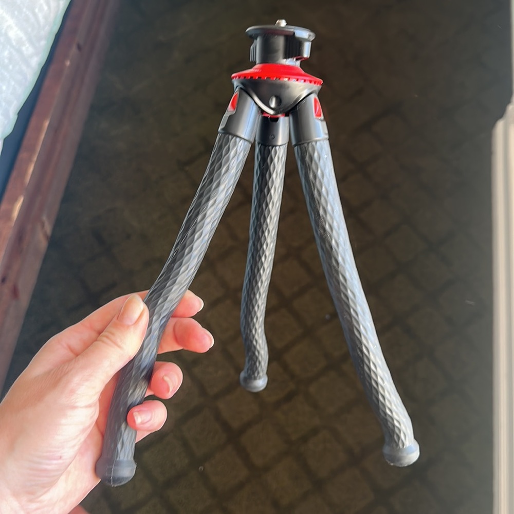 Like New Fotopro uFO basic Flexible Tripod